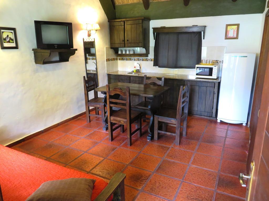Casa De Piedra Hotel Termas del Dayman Bilik gambar