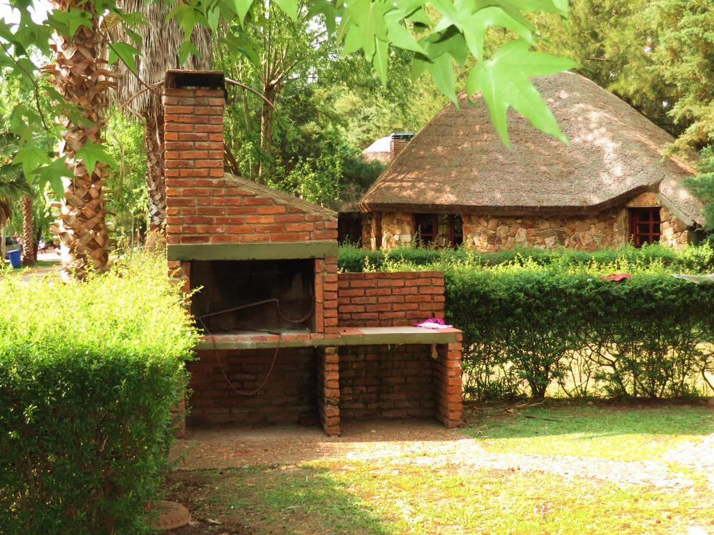 Casa De Piedra Hotel Termas del Dayman Bilik gambar