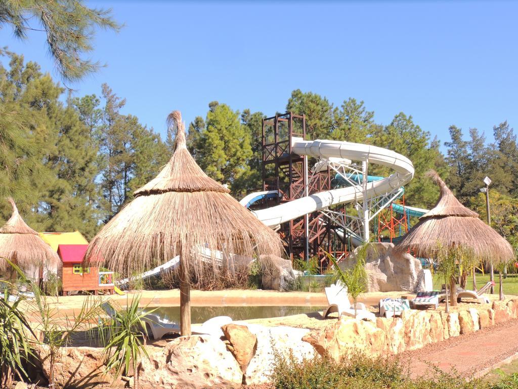 Casa De Piedra Hotel Termas del Dayman Luaran gambar